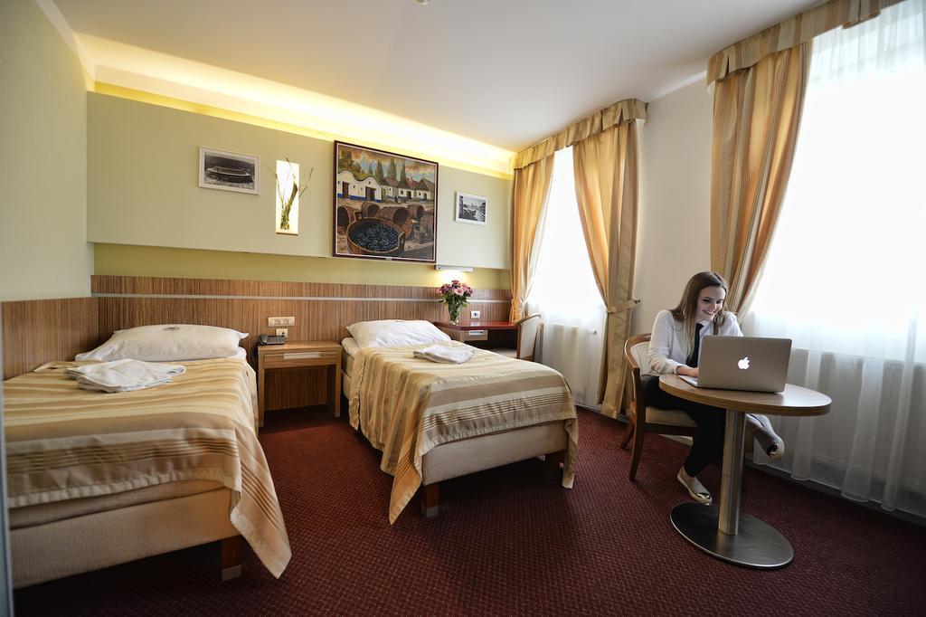 Hotel Vaka Brno Exterior photo
