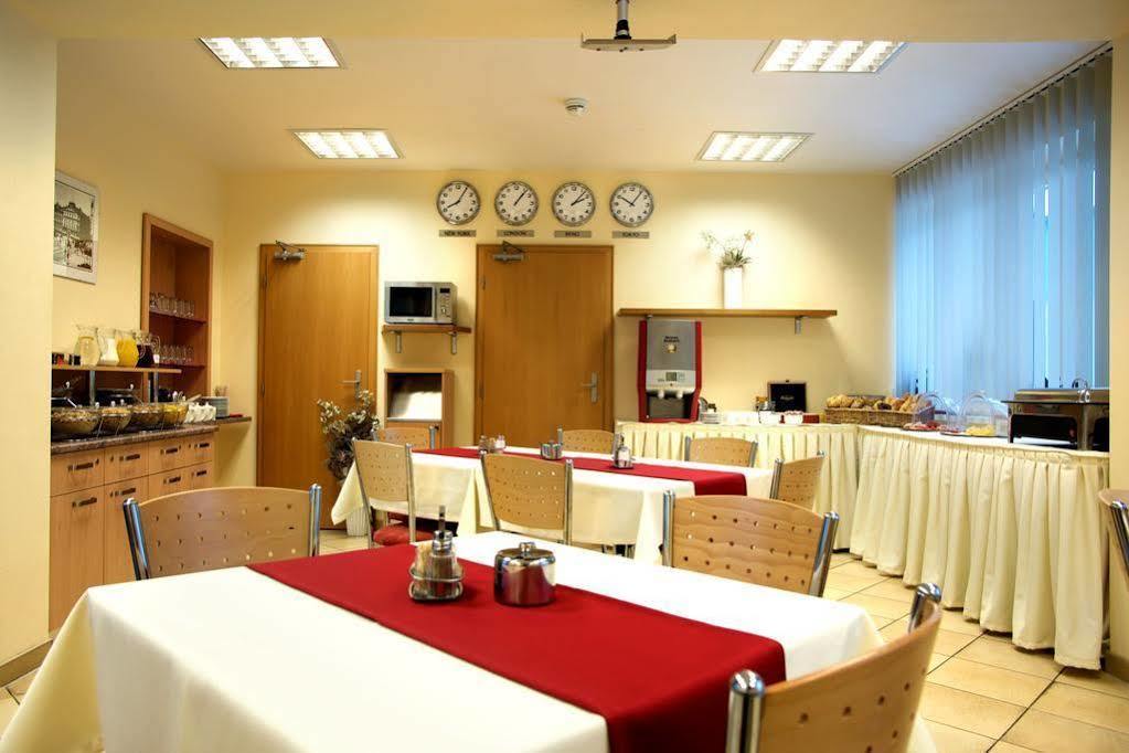 Hotel Vaka Brno Exterior photo