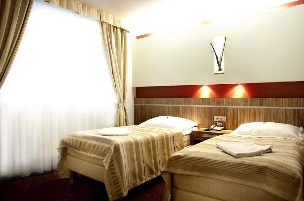 Hotel Vaka Brno Exterior photo